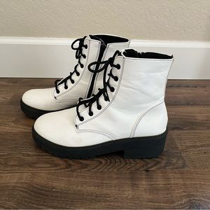 White Combat Boots Zip Side Women’s 10 (41)